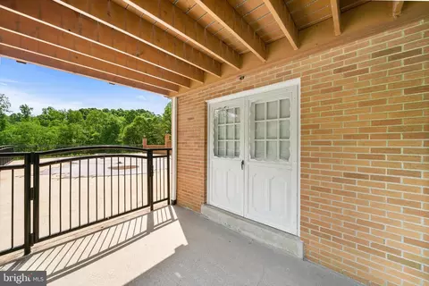 Exterior - 2715 B Mcdaniel Rd, Waldorf, MD 20603 photo 5 of 21