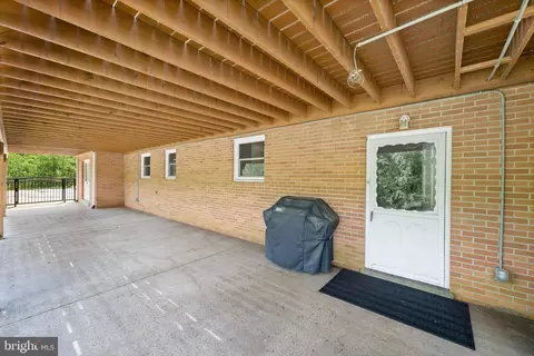 Exterior - 2715 B Mcdaniel Rd, Waldorf, MD 20603 photo 6 of 21