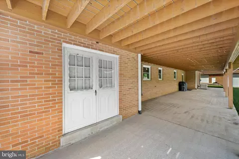 Exterior - 2715 B Mcdaniel Rd, Waldorf, MD 20603 photo 21 of 21