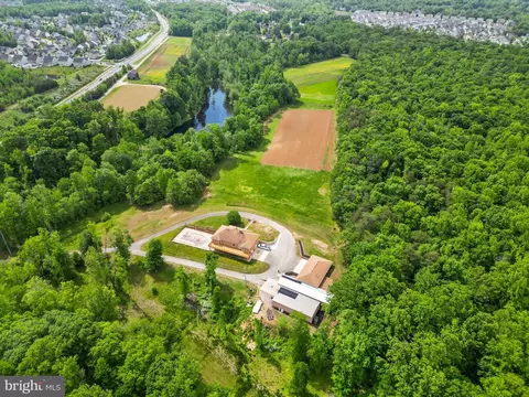 View/Area - 2715 B Mcdaniel Rd, Waldorf, MD 20603 photo 12 of 14