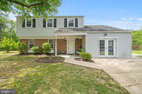 2205 Neville Ct, Waldorf, MD 20602