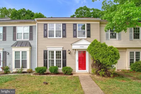 4582 Grebe Pl, Waldorf, MD 20603