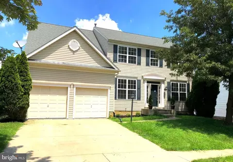 2452 Rabbits Run St, Waldorf, MD 20601