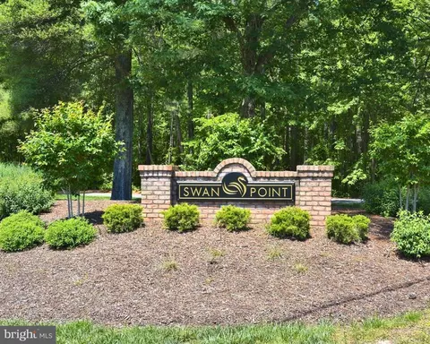 14835 King Charles Dr, Swan Point, MD 20645 photo 3