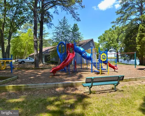 14835 King Charles Dr, Swan Point, MD 20645 photo 6