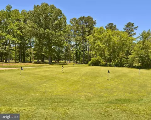 14835 King Charles Dr, Swan Point, MD 20645 photo 7