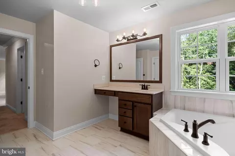 7986 Benjamin Stoddert Ct, La Plata, MD 20646 photo 41