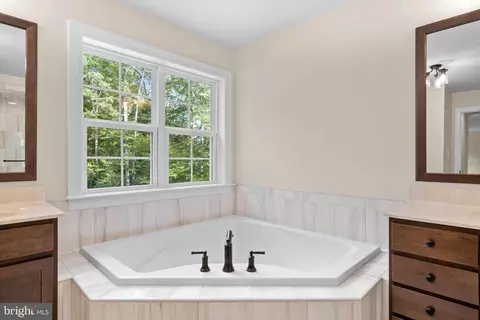 7986 Benjamin Stoddert Ct, La Plata, MD 20646 photo 40