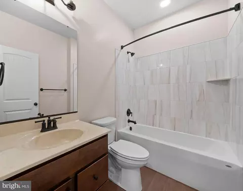 7986 Benjamin Stoddert Ct, La Plata, MD 20646 photo 18