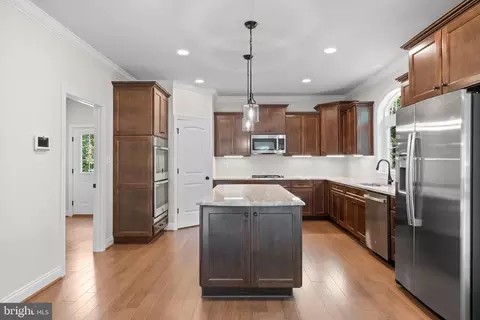 7986 Benjamin Stoddert Ct, La Plata, MD 20646 photo 32