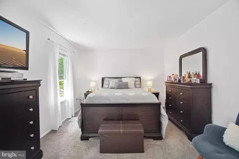 Bedroom - 11571 Lantern Ln, Waldorf, MD 20601 photo 10 of 13