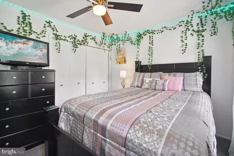 Bedroom - 11571 Lantern Ln, Waldorf, MD 20601 photo 6 of 13