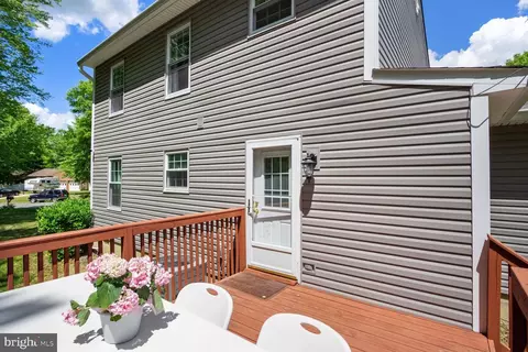 Exterior - 11571 Lantern Ln, Waldorf, MD 20601 photo 7 of 15
