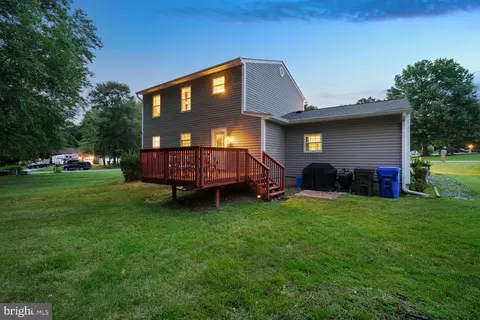 Exterior - 11571 Lantern Ln, Waldorf, MD 20601 photo 10 of 15