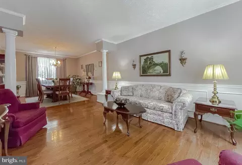 Entry Way - 1205 Cornwall Dr, La Plata, MD 20646 photo 5 of 13