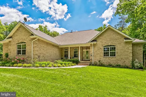 8326 Roundhill Rd, Charlotte Hall, MD 20622
