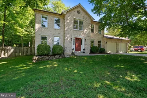106 Oriole Ln, La Plata, MD 20646
