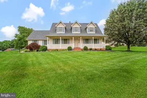 2302 Watertrumpet Ct, Waldorf, MD 20603