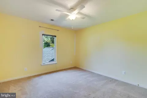 Bedroom - 11702 Wollaston Cir, Swan Point, MD 20645 photo 1 of 3