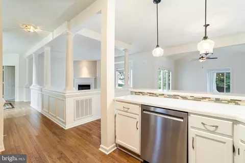 Entry Way - 11702 Wollaston Cir, Swan Point, MD 20645 photo 1 of 10