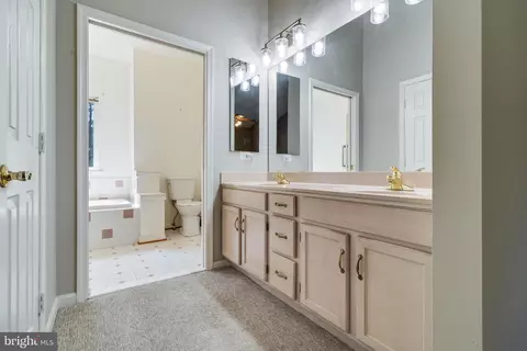 Entry Way - 11702 Wollaston Cir, Swan Point, MD 20645 photo 7 of 10