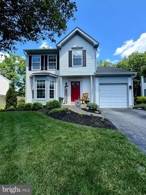 11088 Lake Shore Ct, Waldorf, MD 20603