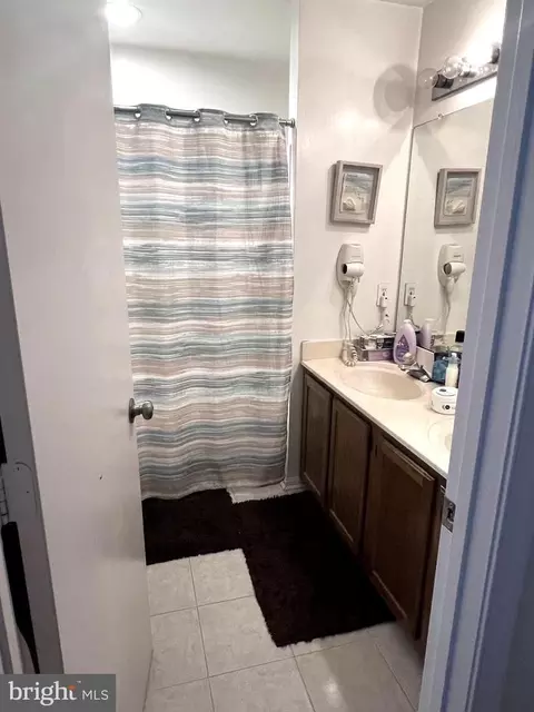 Bath - 11203 C Barnswallow Pl, Waldorf, MD 20603 photo 3 of 4