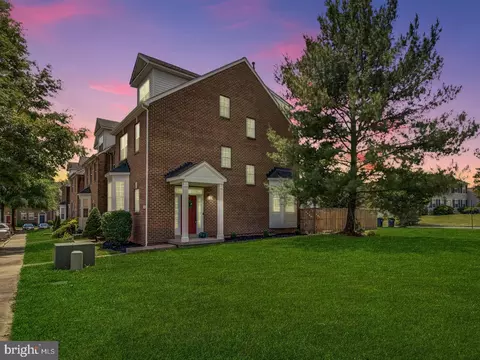 9907 Robstown Pl, Waldorf, MD 20603
