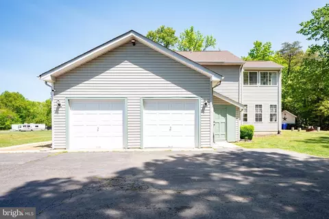 Exterior - 7680 Logging Ln, Indian Head, MD 20640 photo 7 of 9
