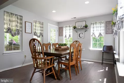 Dining - 7680 Logging Ln, Indian Head, MD 20640 photo 1 of 2