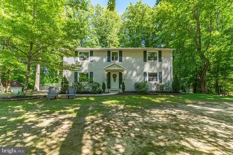 3890 Cindy Ct, Indian Head, MD 20640