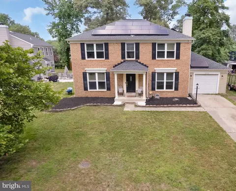 6204 Panther Ct, Waldorf, MD 20603