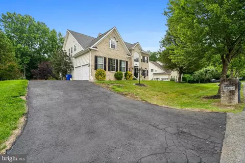 2372 Audrey Manor Ct, Waldorf, MD 20603