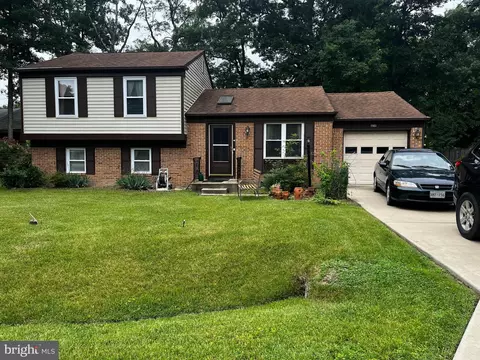 1903 Black Oak Ct, Waldorf, MD 20601