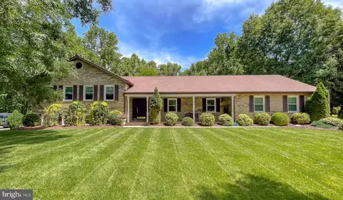 2290 Wellington Woods Dr, Waldorf, MD 20603