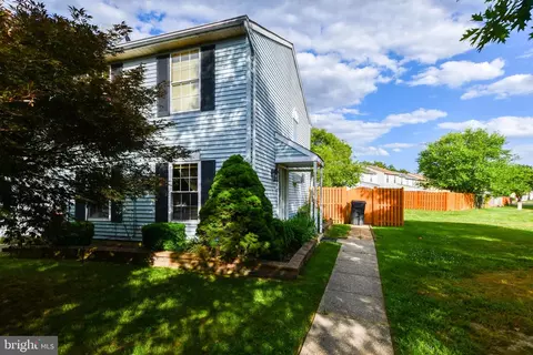 2090 Tanglewood Dr, Waldorf, MD 20601