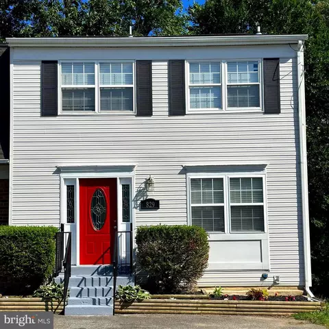 829 Laurel Ln, La Plata, MD 20646