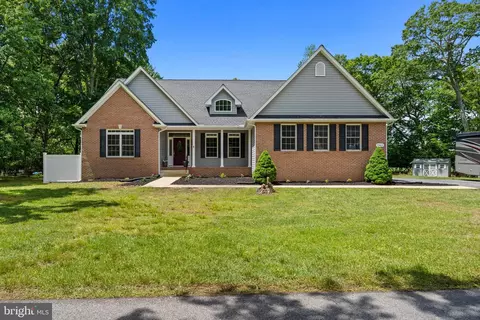 7565 Dolly Dr, La Plata, MD 20646