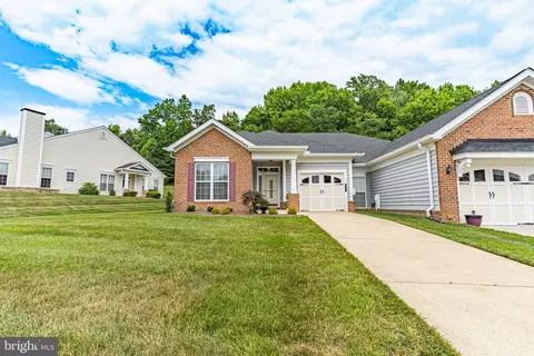 247 Williamsburg Cir, La Plata, MD 20646