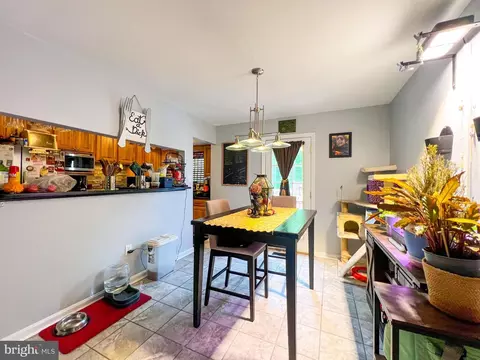Dining - 2000 All Hallows Ct, Waldorf, MD 20602 photo 2 of 4
