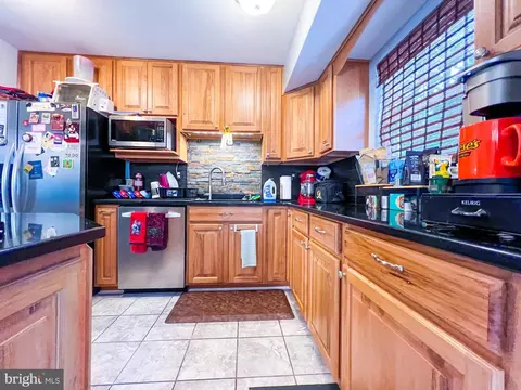 Kitchen - 2000 All Hallows Ct, Waldorf, MD 20602 photo 4 of 9