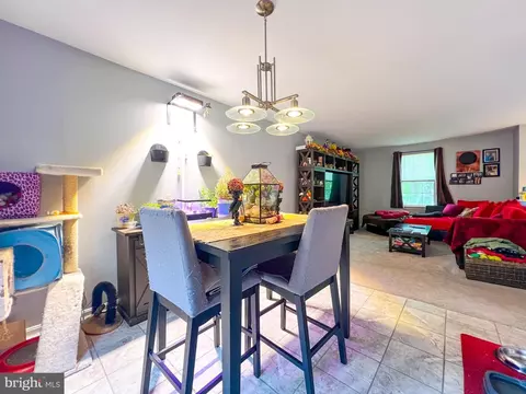 Dining - 2000 All Hallows Ct, Waldorf, MD 20602 photo 4 of 4