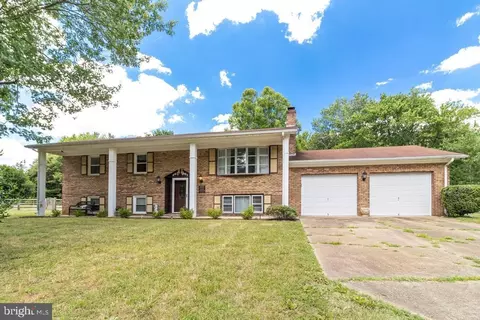 4405 Tulip Dr, Pomfret, MD 20675