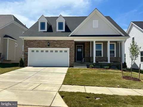 5405 Canyonlands St, White Plains, MD 20695