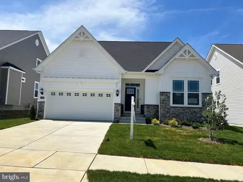 5409 Canyonlands St, White Plains, MD 20695