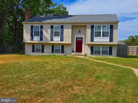 10856 Maplewood Ct, Waldorf, MD 20601