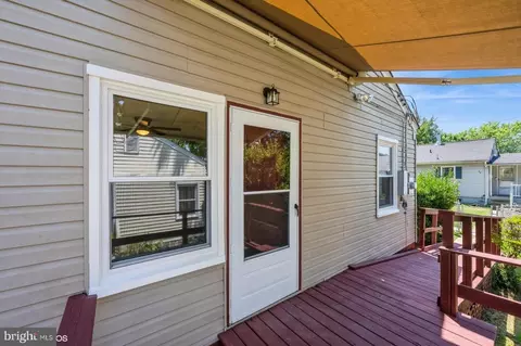 12 Circle Ave, Indian Head, MD 20640
