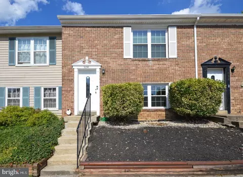 1036 Dorset Dr, Waldorf, MD 20602