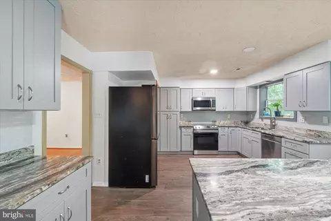 3869 Pine Cone Cir, Waldorf, MD 20602 photo 25