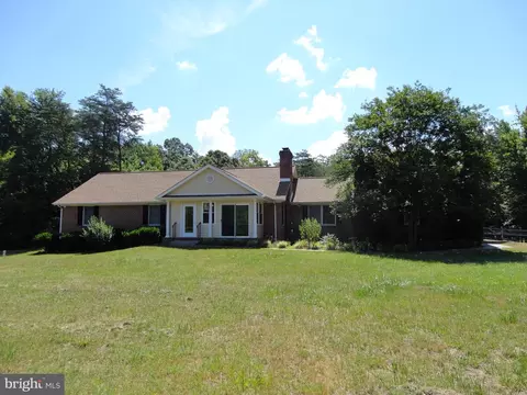 9420 Penns Hill Rd, La Plata, MD 20646